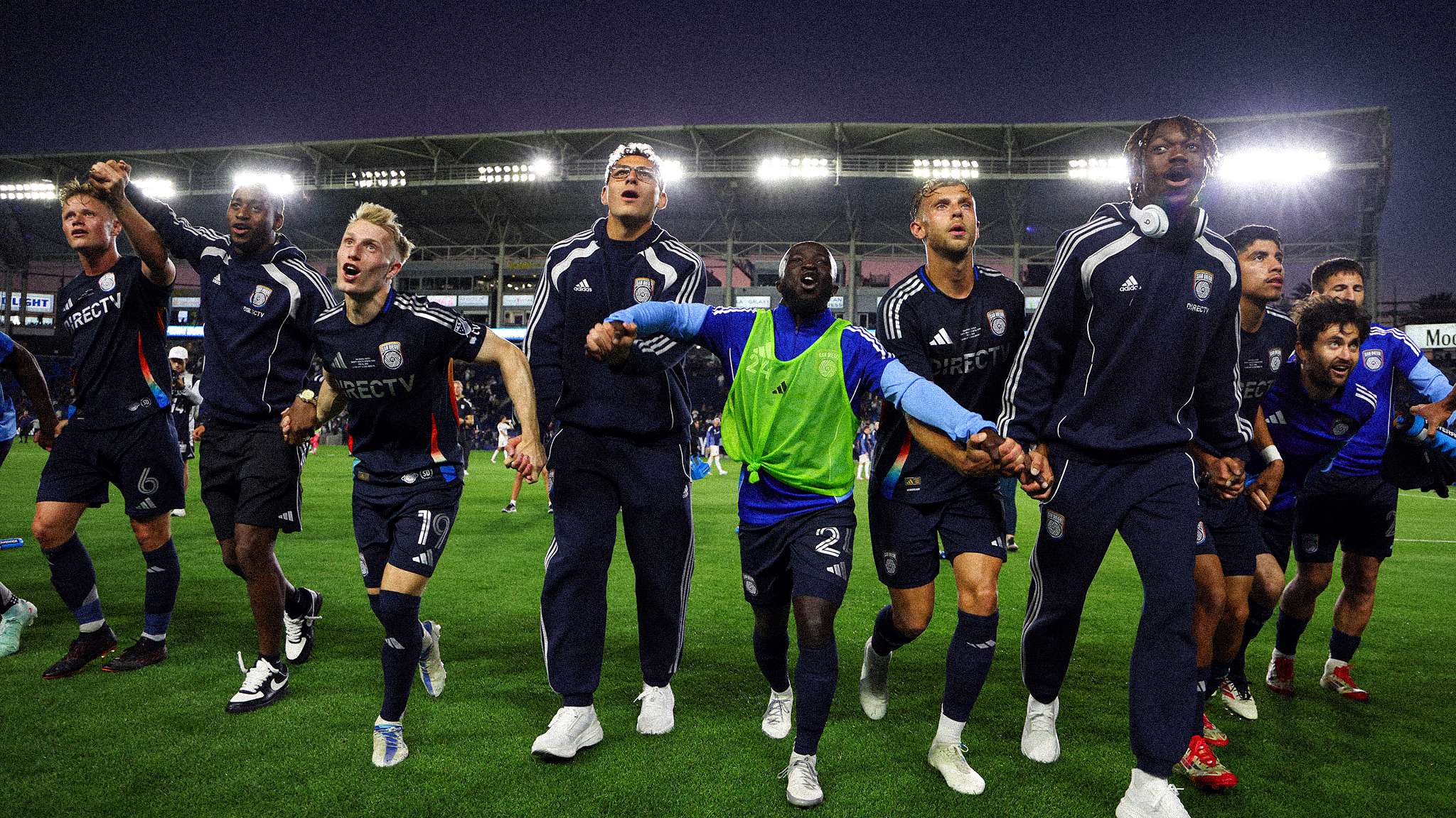 与曼联的对 与曼联的对